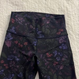 Lululemon leggings size 6